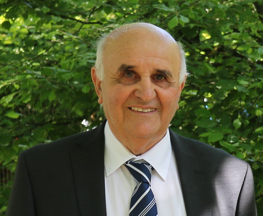 Portrait von Isidor Feigl, Ansprechpartner für das Schulprojekt in Tansania